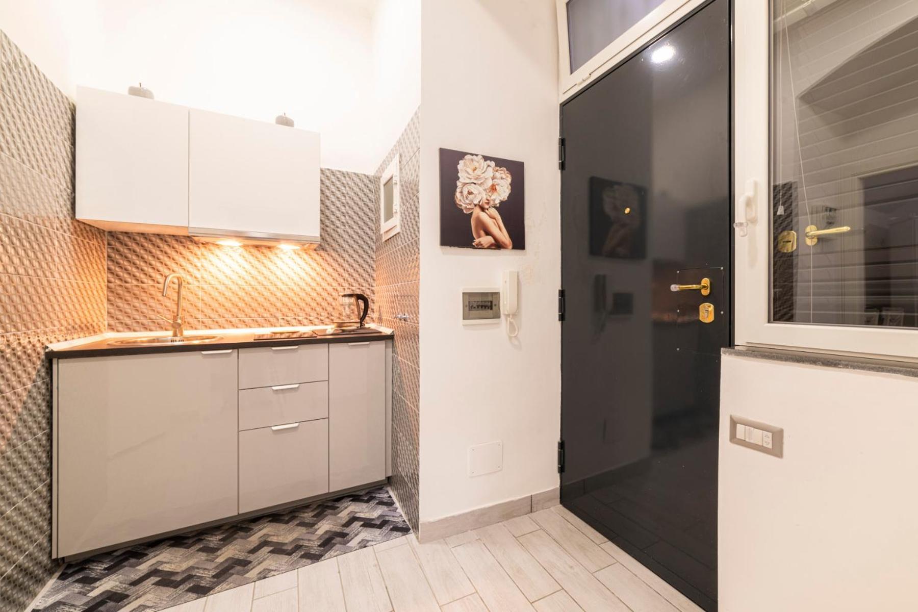 Apartment Rita's House By Domusextra Naples